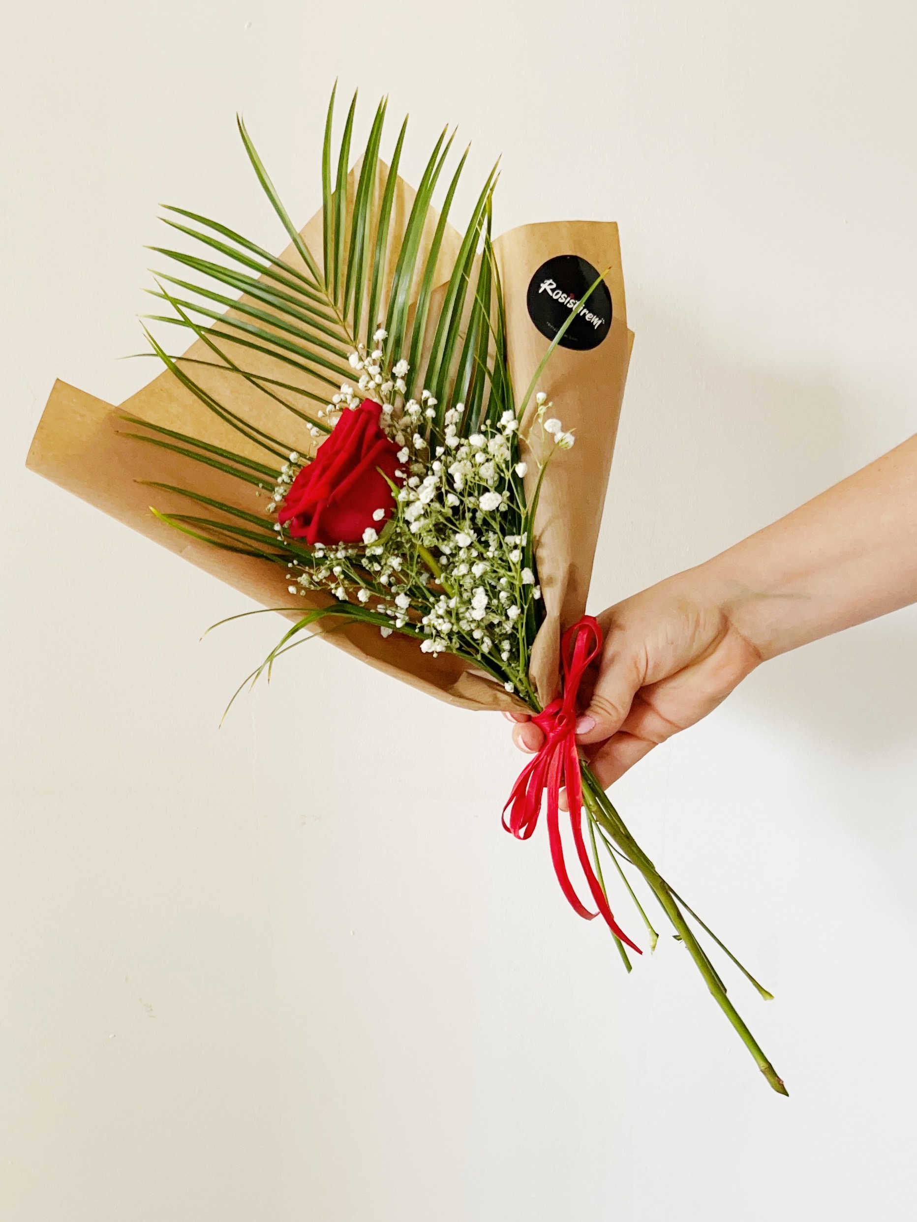 Bouquet of 1 Red Rose "Essence"