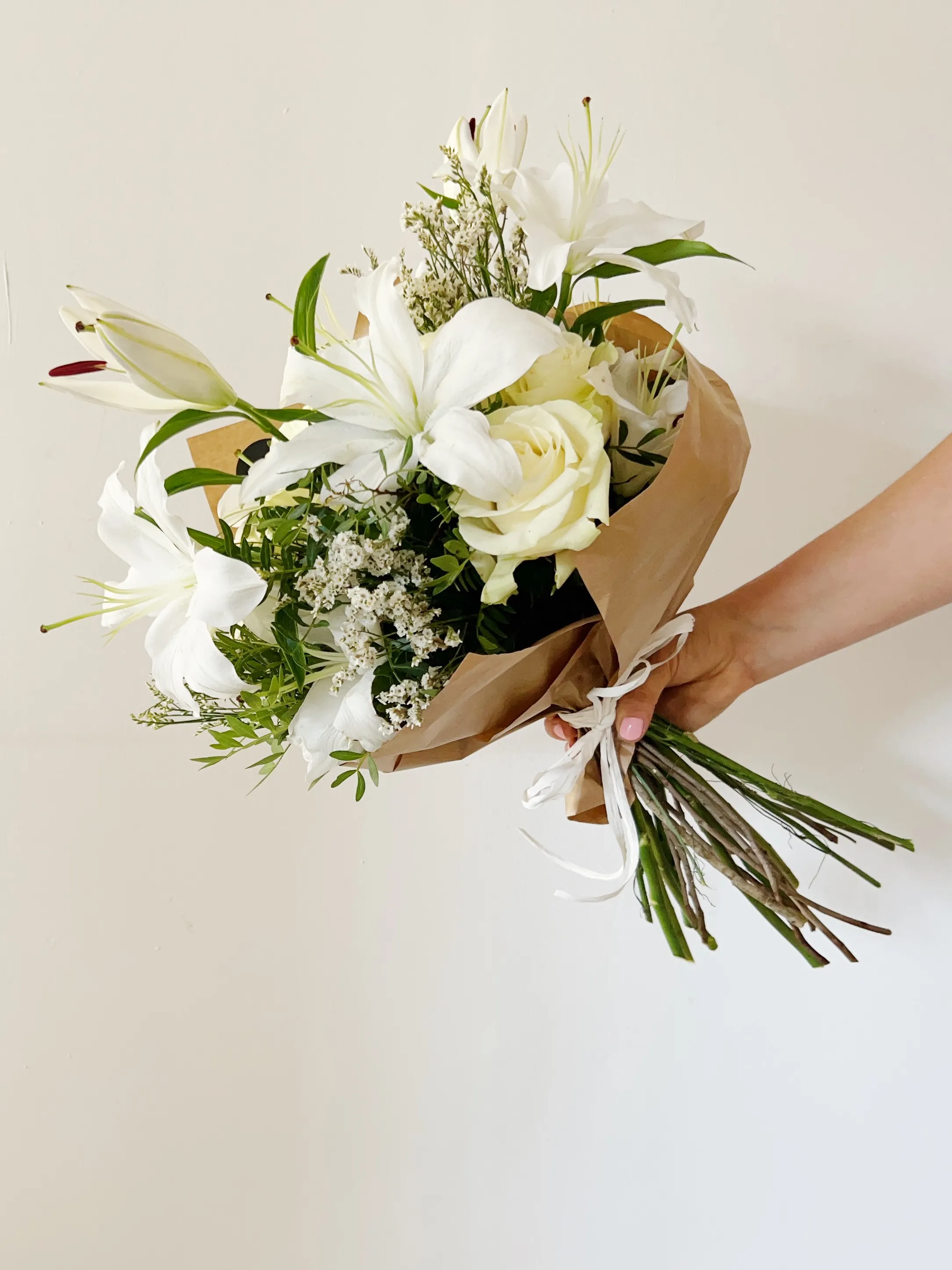 Ram de Roses Blanques i Liliums "Inefable"