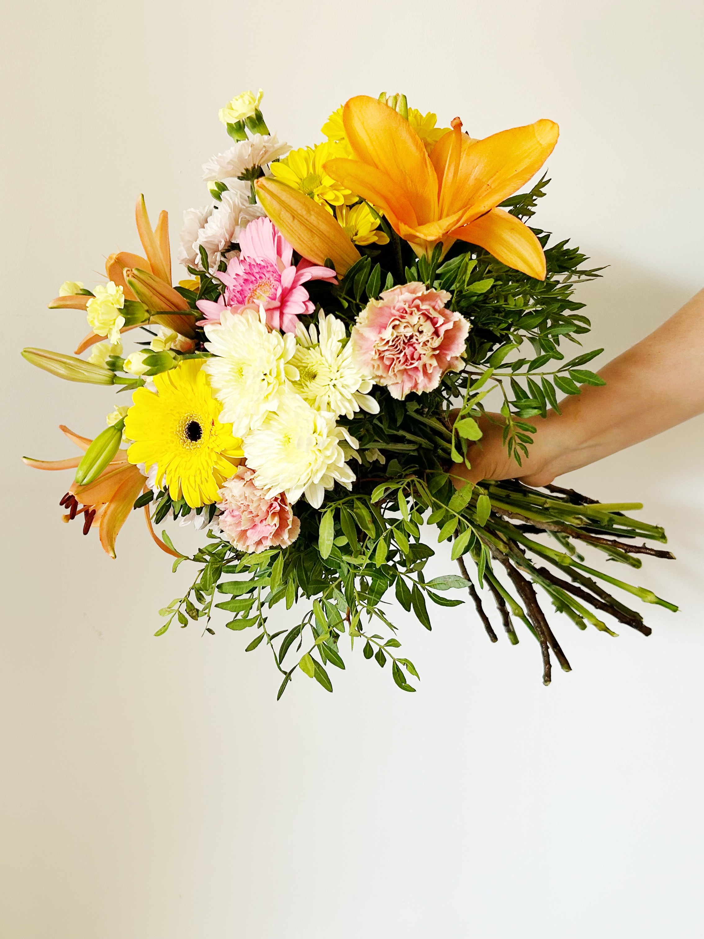 Premium Varied Flower Bouquet "Happiness"